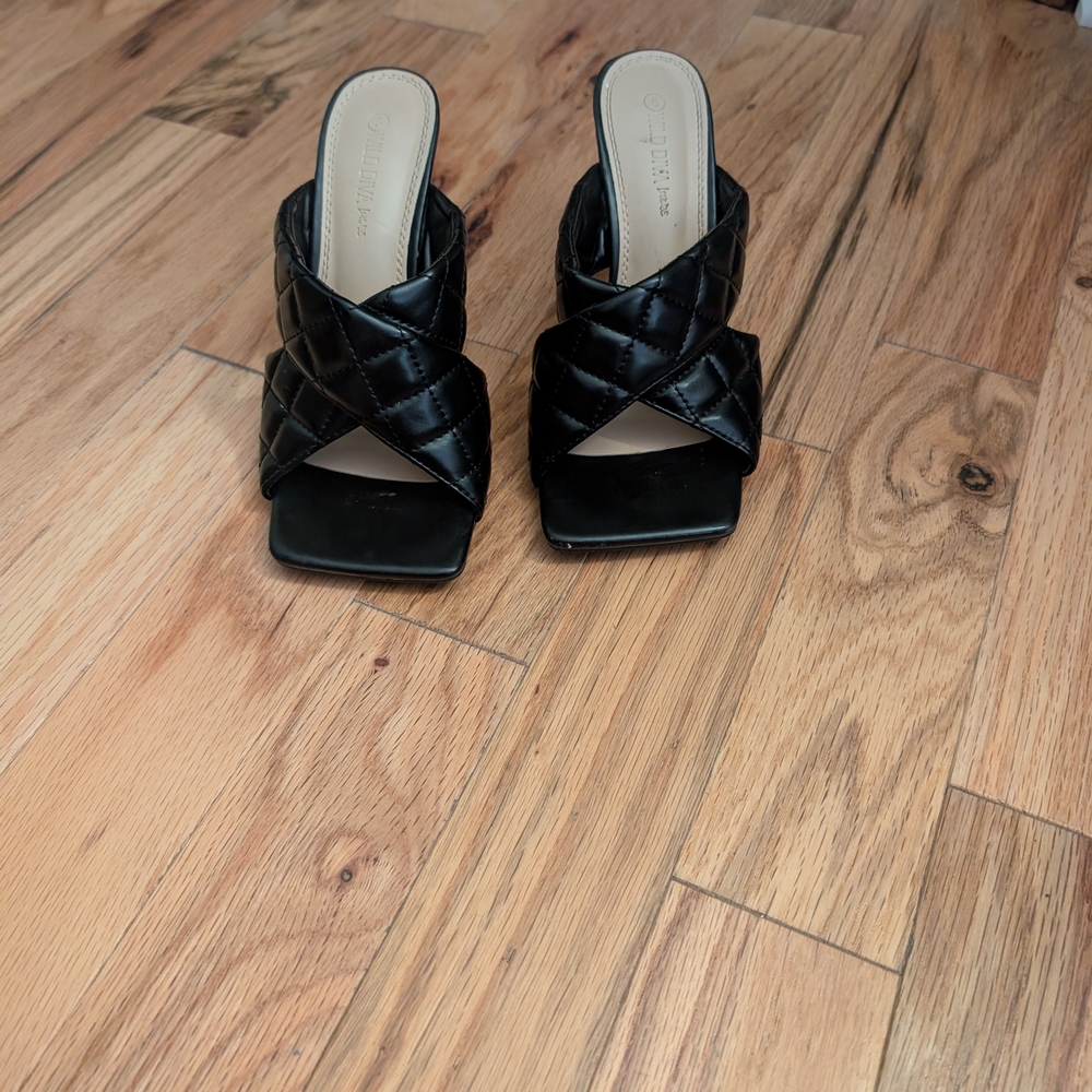 Black Quilted Women's Mules